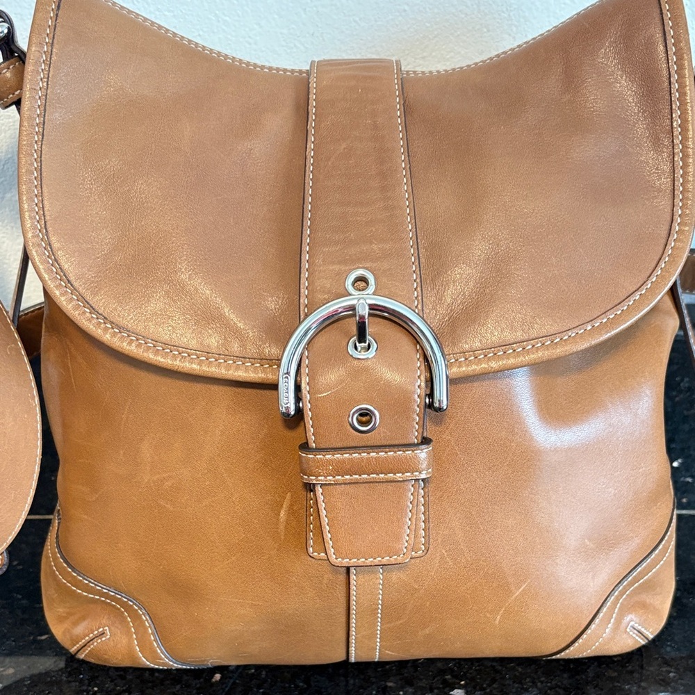 Coach Soho Vintage. Leather/Silver Buckle Crossbody Saddlebag. EUC - Picture 3 of 16